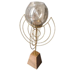 Candelabro Alto de Metal y Madera Dorado